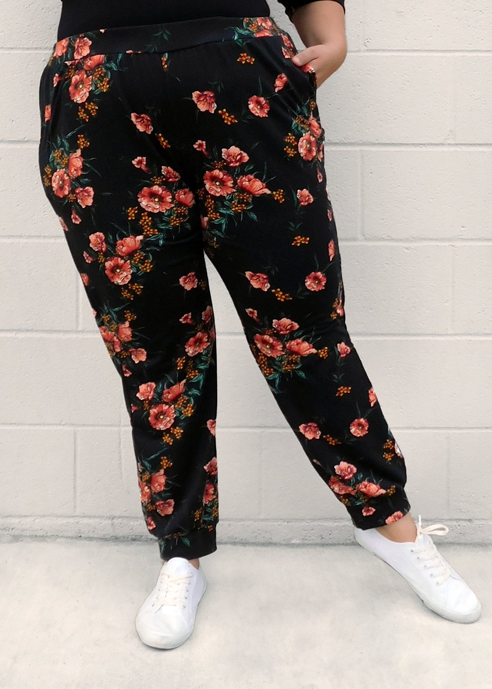 Ava floral on sale jogger